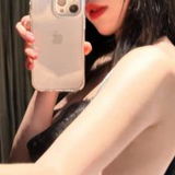 身材娇小苗条很有性价比