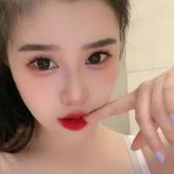 风骚琳 两片小嫩肉水灵灵的多水