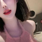 三点粉嫩的小妹妹