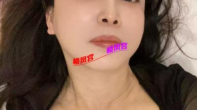 性欲挺旺盛的气质御姐，床上淫荡，反差大