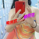 喜欢游泳的熟女