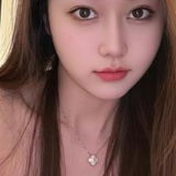 温柔漂亮，五官端正贤惠女人