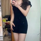 云天路长腿御姐