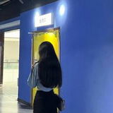 大长腿美女身材苗条