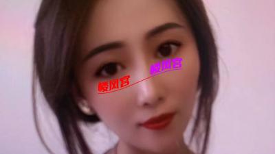 小不点人如其名，娇小可爱