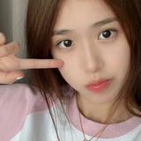 大长腿传统小美女
