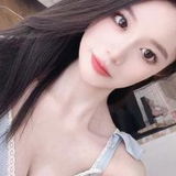 巨乳性感辣妹口活一流棒