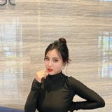 小蛮腰蜜桃臀美女