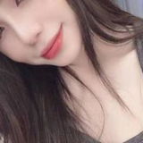 身材好，个子很高，大长腿，胸大