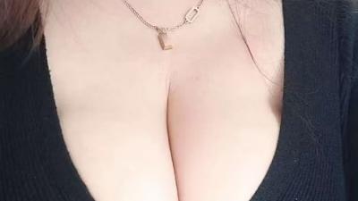 大胸少妇