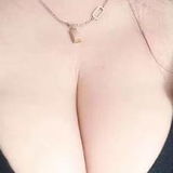 大胸少妇