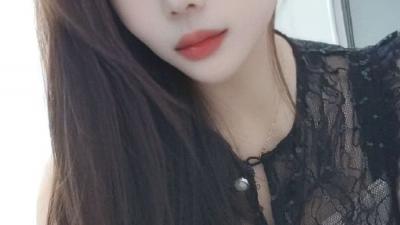 美胸大波浪少妇