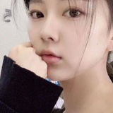 清纯甜美，奶粉不深