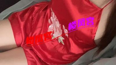 宋家庄冷白长腿中小