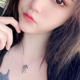 市内年轻小姐姐