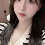 大奶学妹不想上学了，刚刚下海做