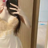 兼职大胸小妹妹 可深喉吞精