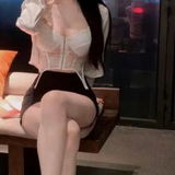 兼职丰满淑女大胸妹妹