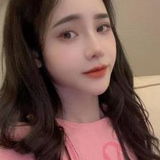 会喷水的小姐姐