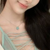 娇嫩白净，酥胸诱人的兼职嫩妹！