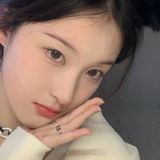苗条学妹下海兼职嫩穴粉乳温柔...
