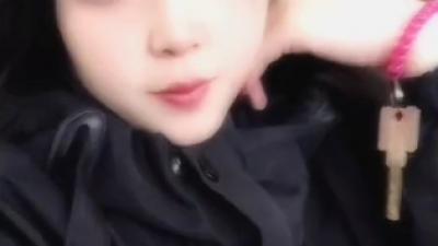 水多的一个小妹