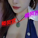 舌吻性感成熟美女