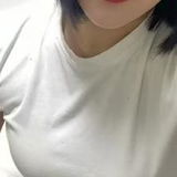 大胸年轻小妹