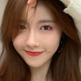 美胸性感妹子，很热情