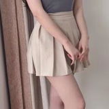 大长腿美丽妹子