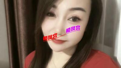成图武侯区太平园地铁站附近性感美女