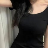 肤白性感大长腿