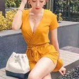 可爱乖巧嫩妹 外表很性感风骚