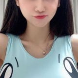 呼市温柔性感的小美女，身材一...