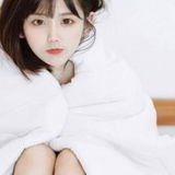 白嫩肤白的小妹妹