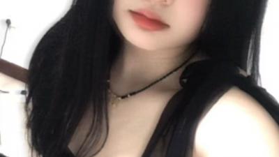 妙龄大胸美女