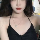 颜值高性感小美女