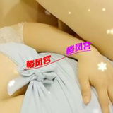 大胸妹子